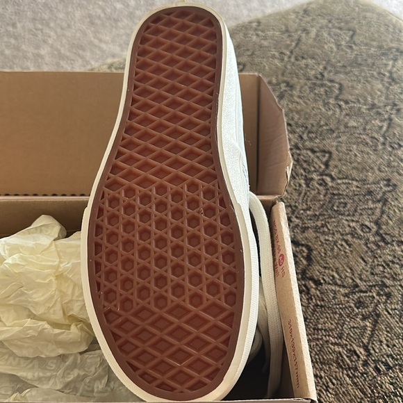 Vans White Sneakers - Picture 3 of 6